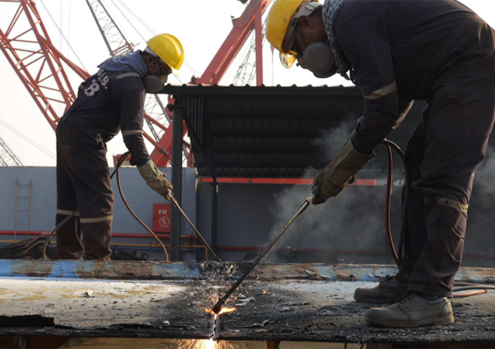 ENVIRONMENT MANAGEMENT ship breakers